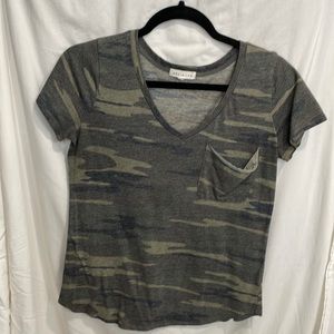 Socialite Camo Print Pocket Tee, S
